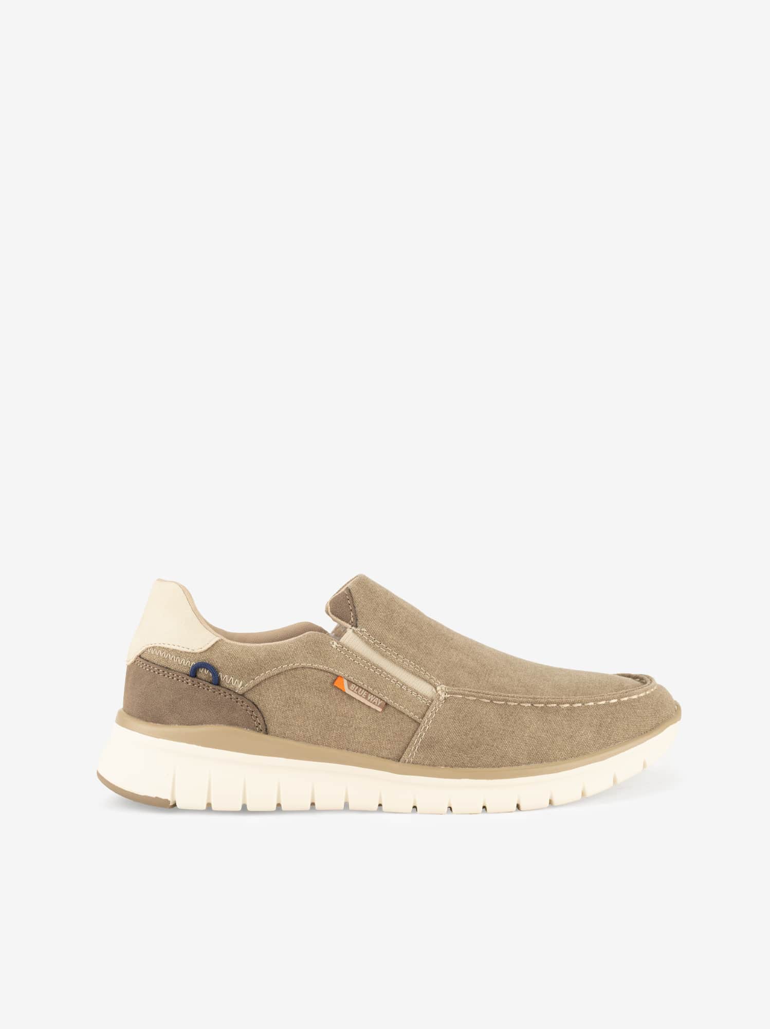 Sapato Slip On em Canvas