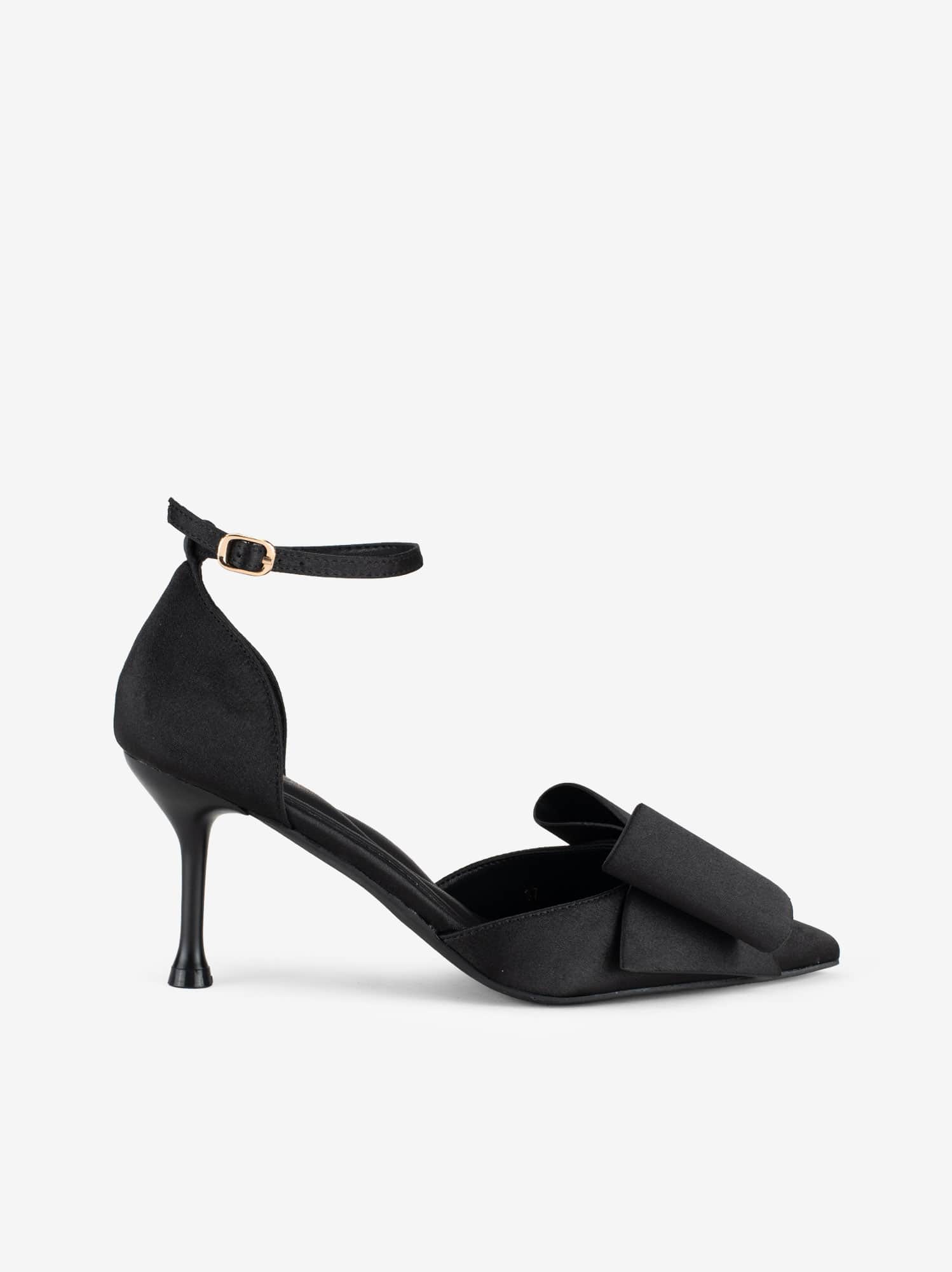 Sapato Pump em Cetim com Laço