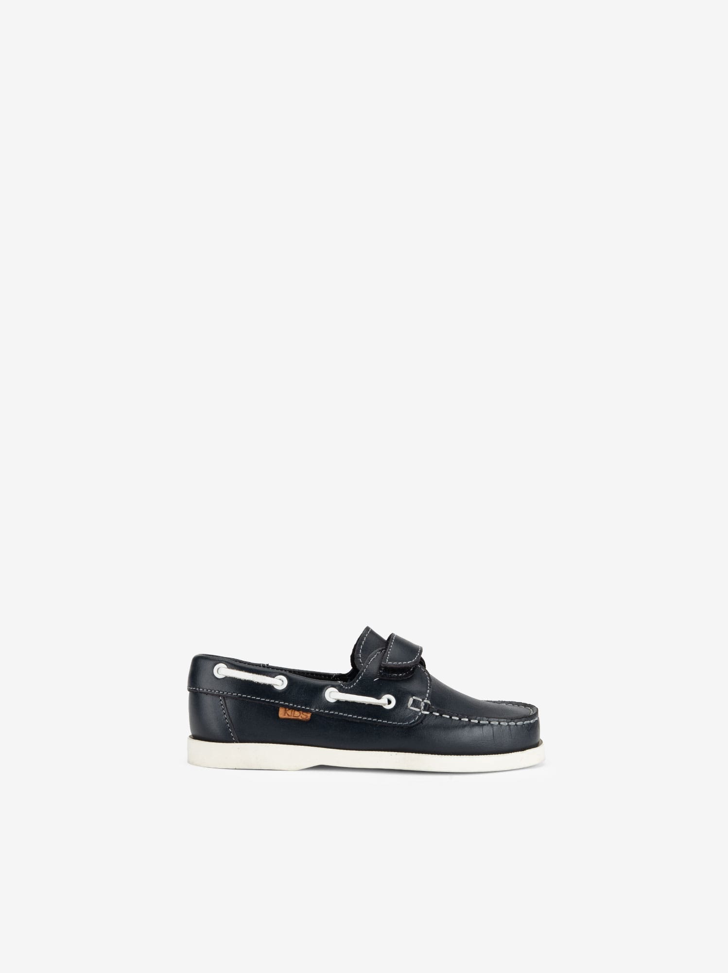 Sapato Estilo Vela de Velcro em Pele